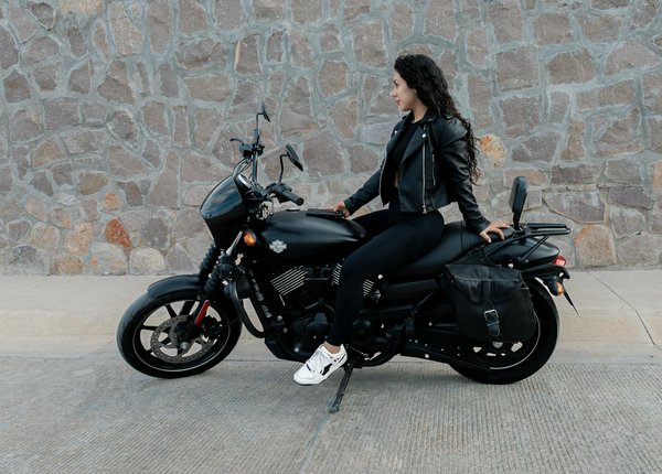 Les femmes et le voyage à moto